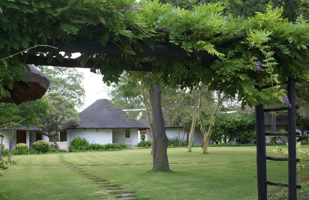 Protea Hotel By Marriott Oudtshoorn Riempie Estate Екстериор снимка