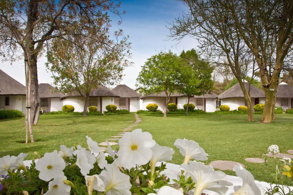 Protea Hotel By Marriott Oudtshoorn Riempie Estate Екстериор снимка