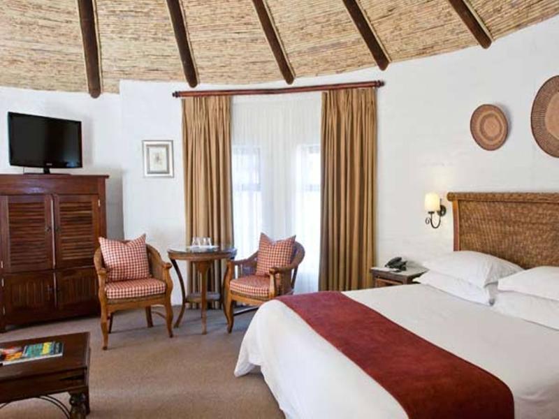 Protea Hotel By Marriott Oudtshoorn Riempie Estate Екстериор снимка