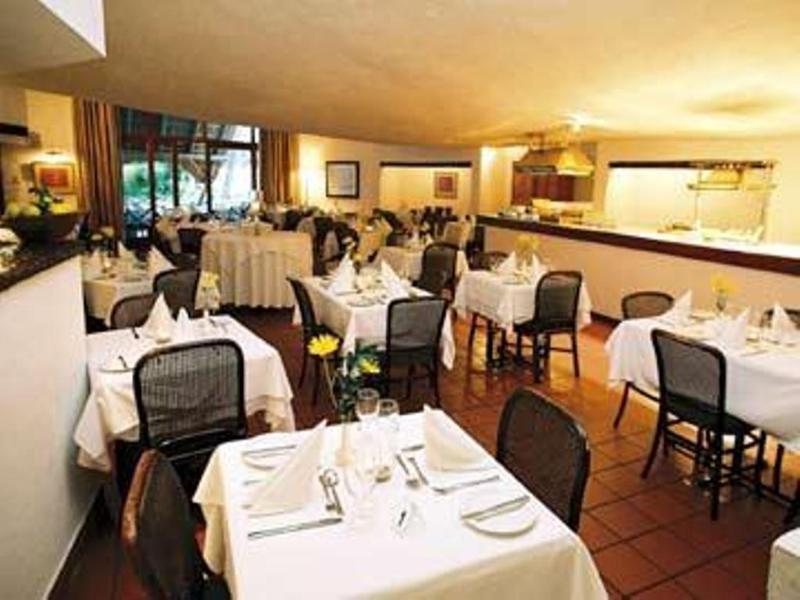 Protea Hotel By Marriott Oudtshoorn Riempie Estate Екстериор снимка