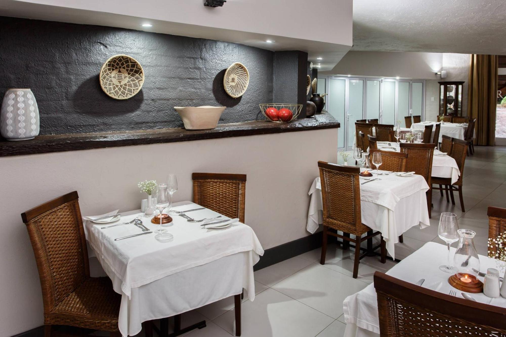 Protea Hotel By Marriott Oudtshoorn Riempie Estate Екстериор снимка