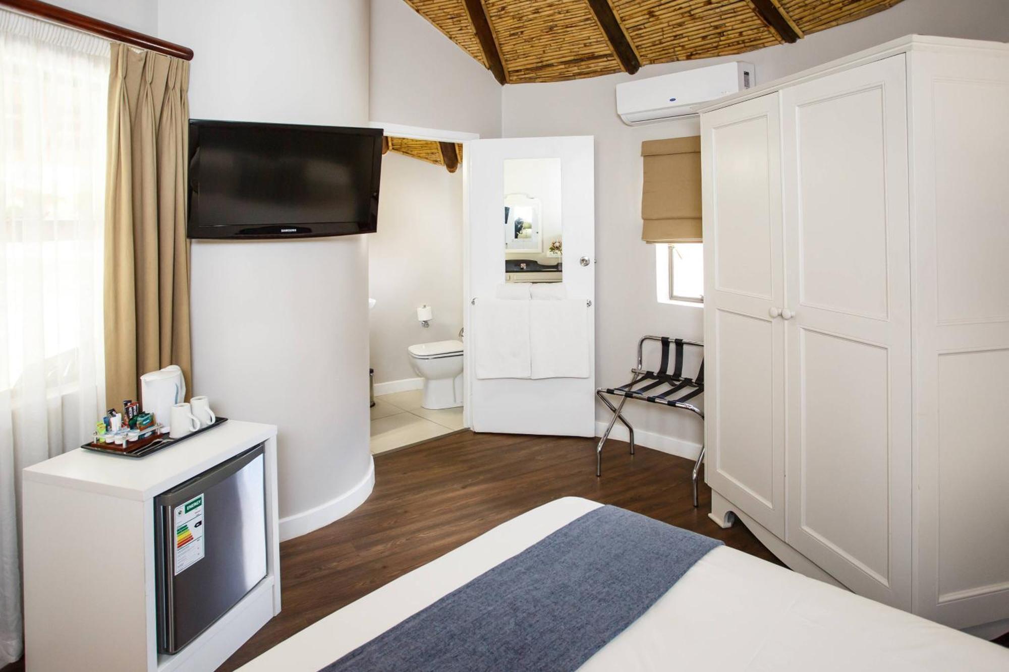 Protea Hotel By Marriott Oudtshoorn Riempie Estate Екстериор снимка