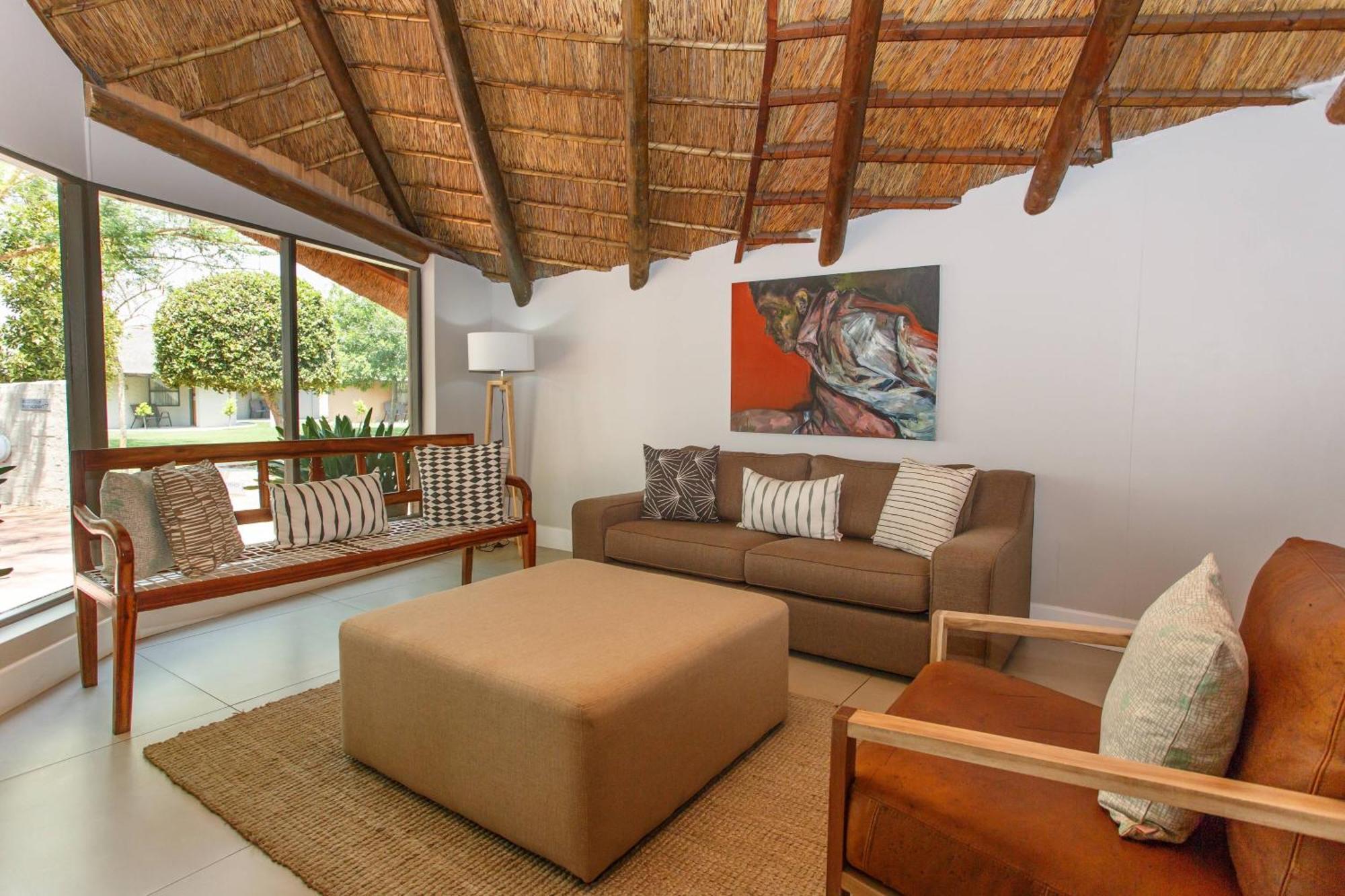 Protea Hotel By Marriott Oudtshoorn Riempie Estate Екстериор снимка