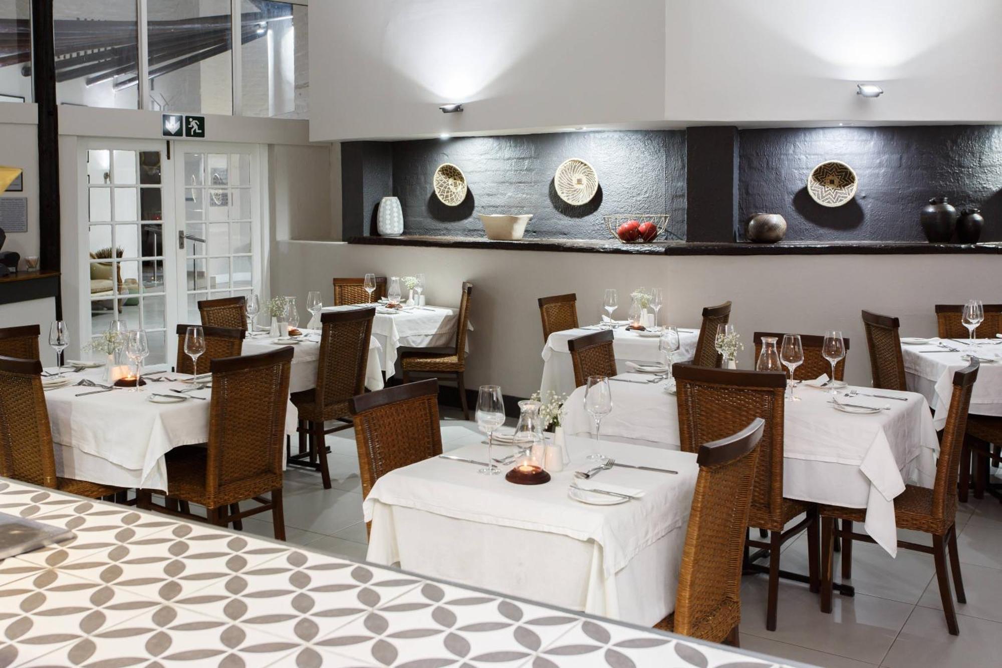 Protea Hotel By Marriott Oudtshoorn Riempie Estate Екстериор снимка