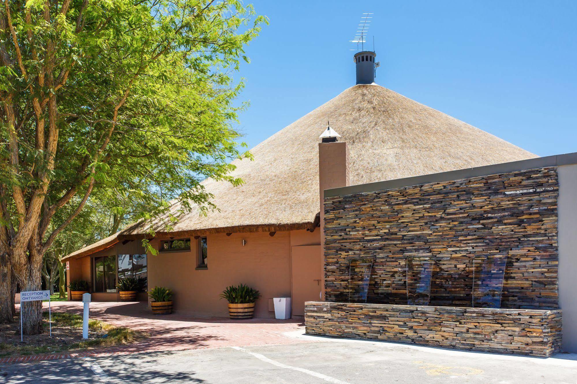Protea Hotel By Marriott Oudtshoorn Riempie Estate Екстериор снимка