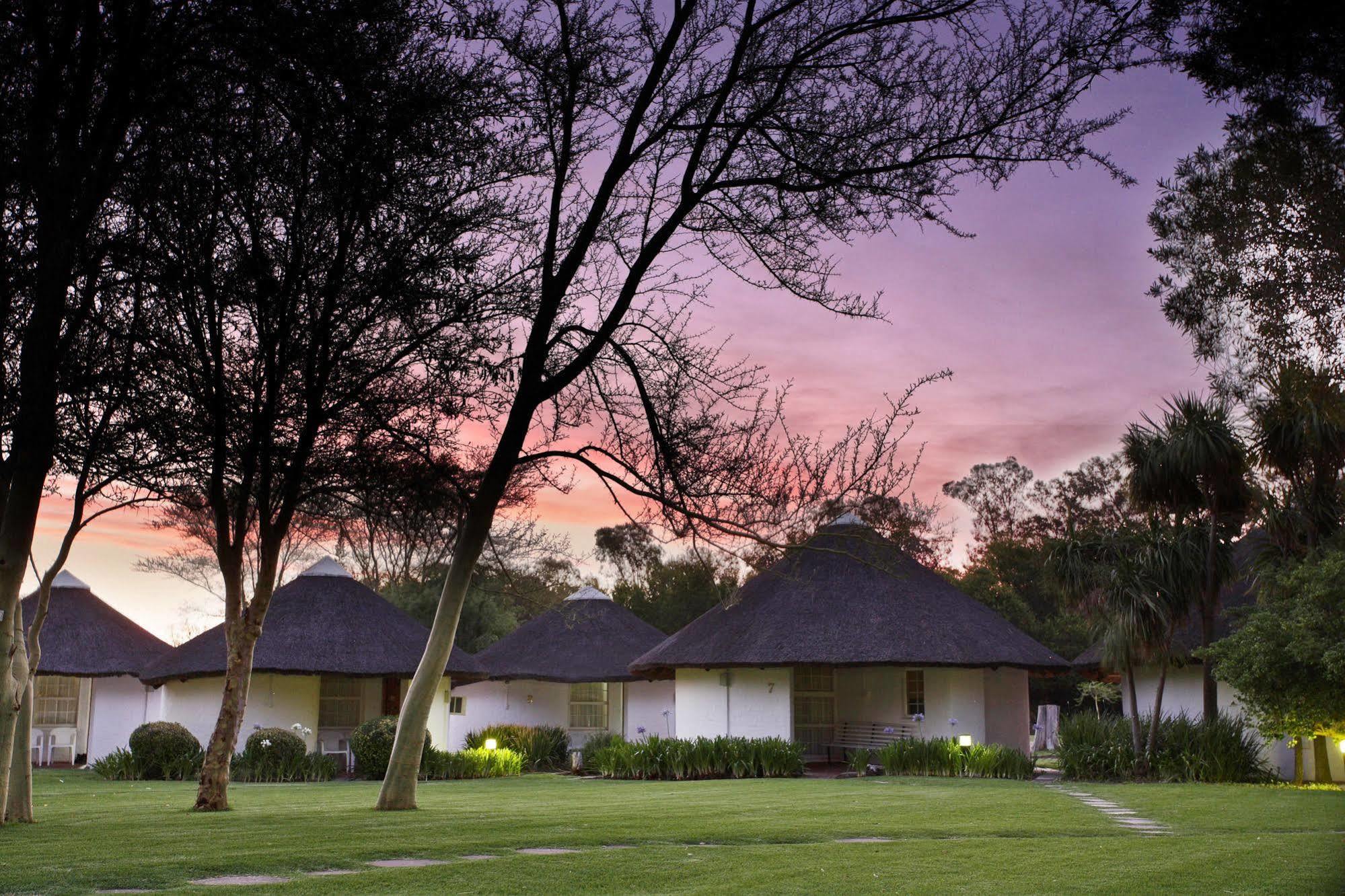 Protea Hotel By Marriott Oudtshoorn Riempie Estate Екстериор снимка