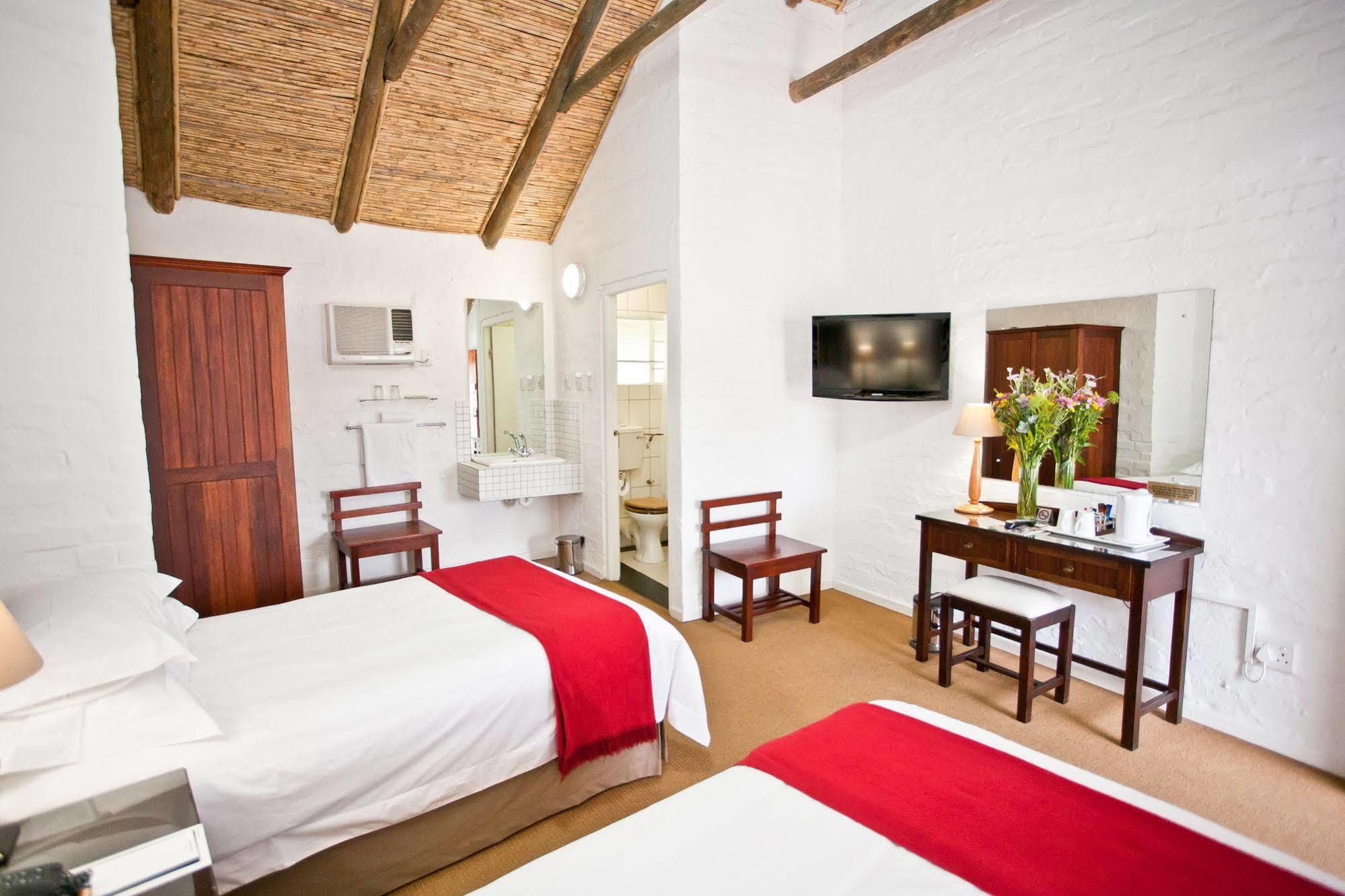 Protea Hotel By Marriott Oudtshoorn Riempie Estate Екстериор снимка