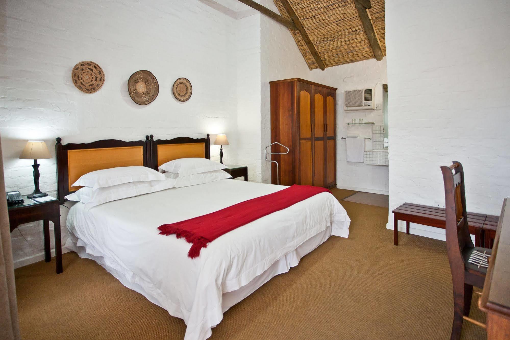 Protea Hotel By Marriott Oudtshoorn Riempie Estate Екстериор снимка